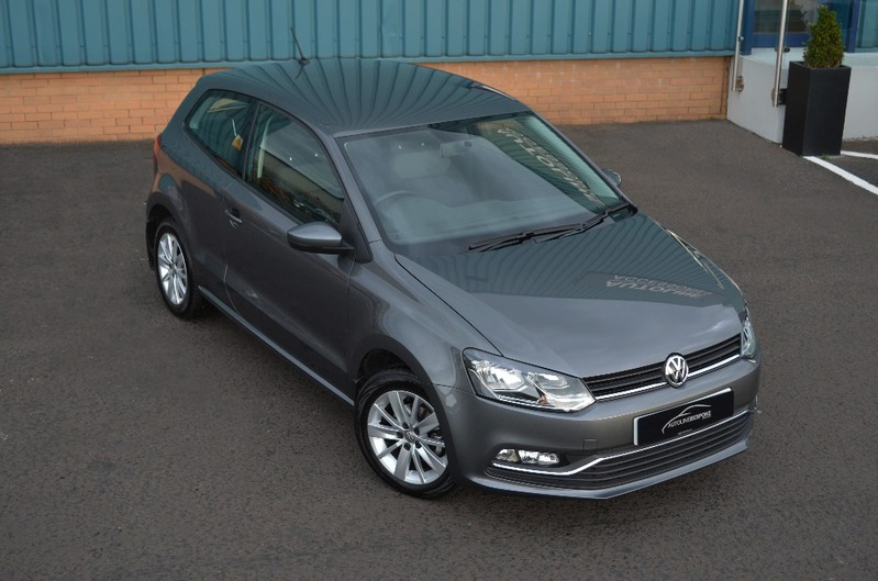 VOLKSWAGEN POLO 1.2 TSI Bluemotion Tech SE 2015