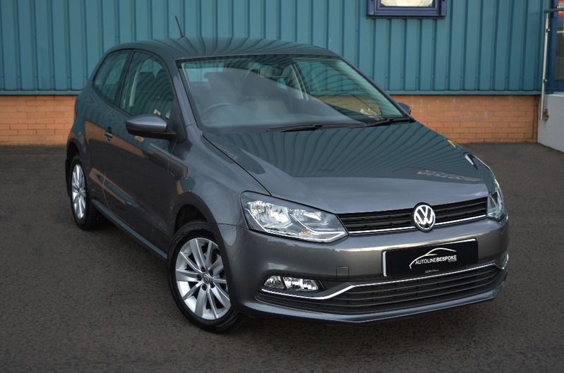 VOLKSWAGEN POLO 1.2 TSI Bluemotion Tech SE 2015