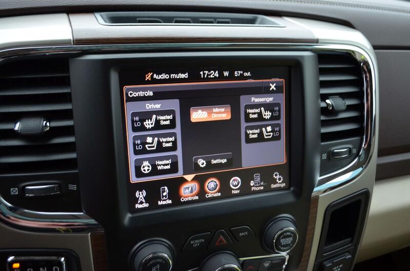 DODGE RAM 3.0 CRD Laramie Crew Cab Diesel 16 2016
