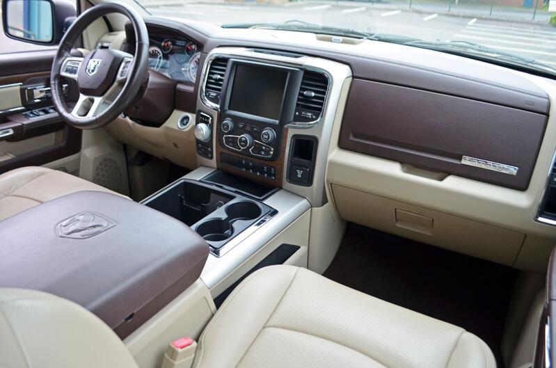 DODGE RAM 3.0 CRD Laramie Crew Cab Diesel 16 2016