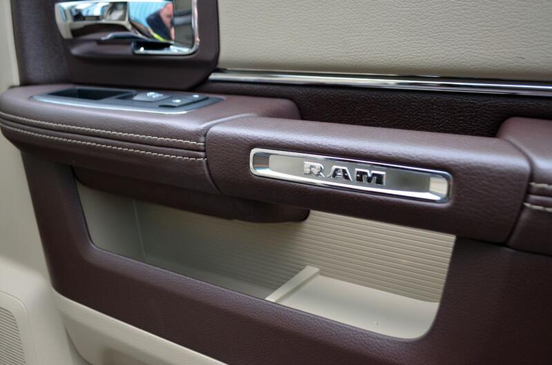 DODGE RAM 3.0 CRD Laramie Crew Cab Diesel 16 2016
