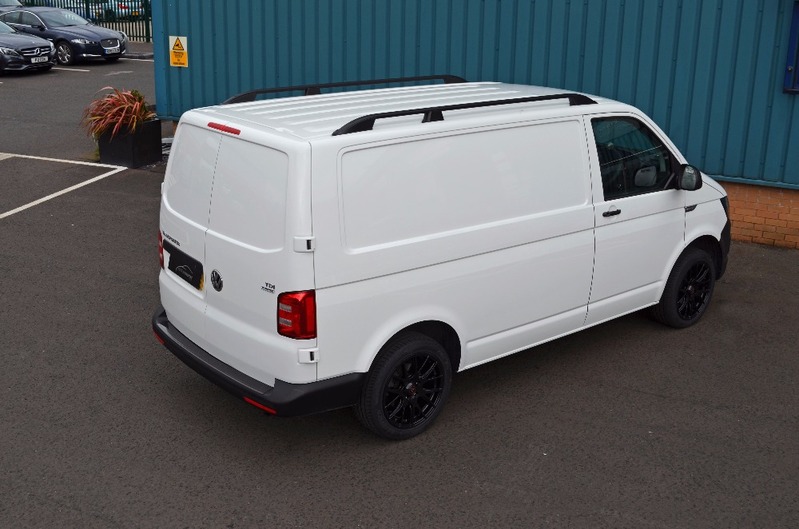 VOLKSWAGEN TRANSPORTER 2.0 TDI BMT T28 Startline SWB 2016