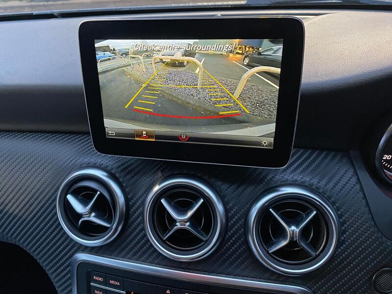 MERCEDES-BENZ A CLASS 1.6 A160 AMG Line 2017