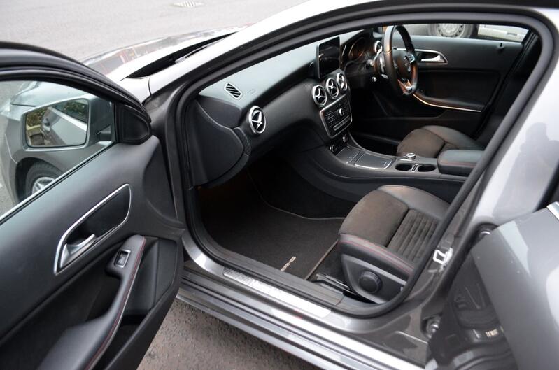 MERCEDES-BENZ A CLASS 1.6 A160 AMG Line 2017