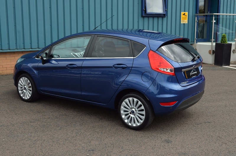 FORD FIESTA 1.4 Titanium 5dr 10 2010