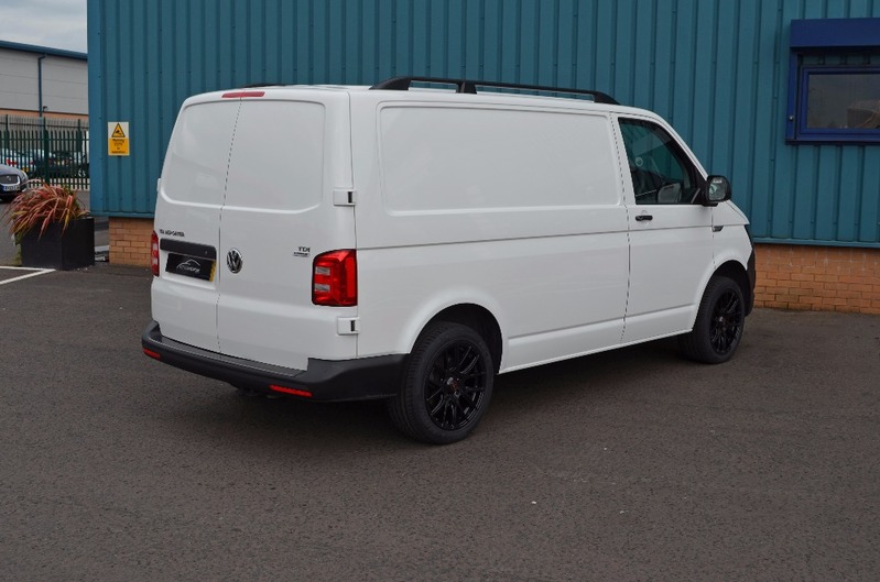 VOLKSWAGEN TRANSPORTER 2.0 TDI BMT T28 Startline SWB 66 2016