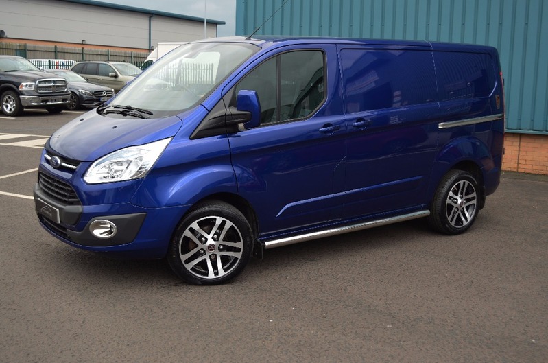 FORD TRANSIT CUSTOM 2.2 TDCI 155 290 L1H1 Limited 2015