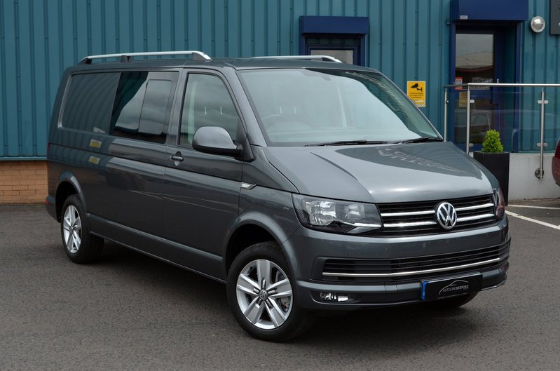 VOLKSWAGEN TRANSPORTER Combi T32 Highline 66 2016