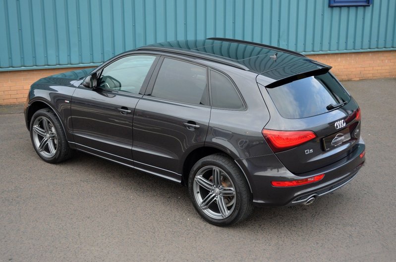 AUDI Q5 2.0 TDI S Line Plus Quattro 15 2015