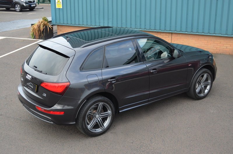 AUDI Q5 2.0 TDI S Line Plus Quattro 15 2015