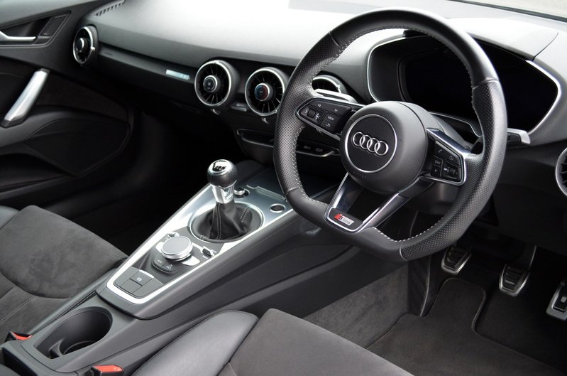 AUDI TT 2.0 TDI Ultra S-Line 65 2015