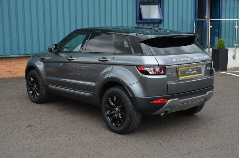 LAND ROVER RANGE ROVER Evoque 2.2 ED4 Pure 15 2015