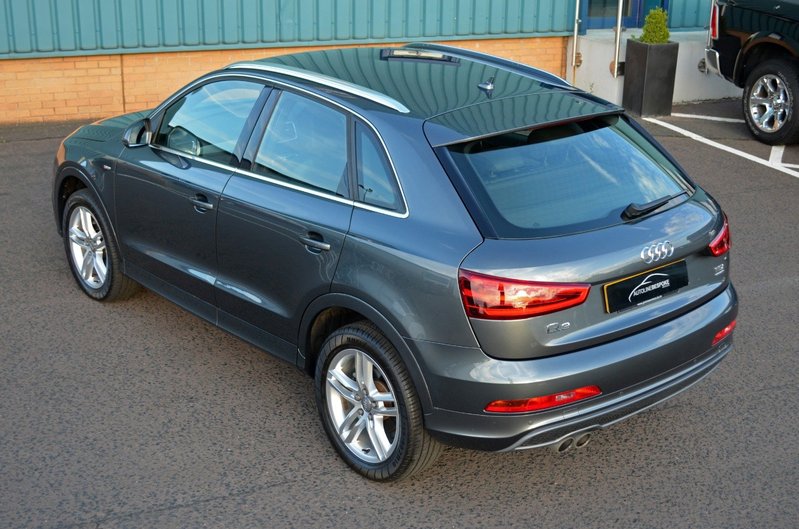 AUDI Q3 2.0 TDI S-Line Quattro 64 2015