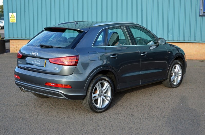 AUDI Q3 2.0 TDI S-Line Quattro 64 2015