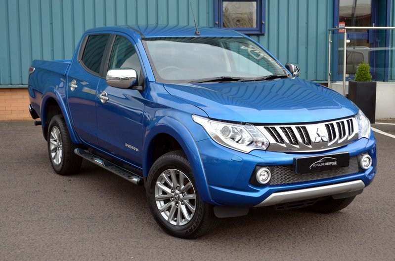 MITSUBISHI L200 2.4 DI-D Barbarian D.Cab 66 2016