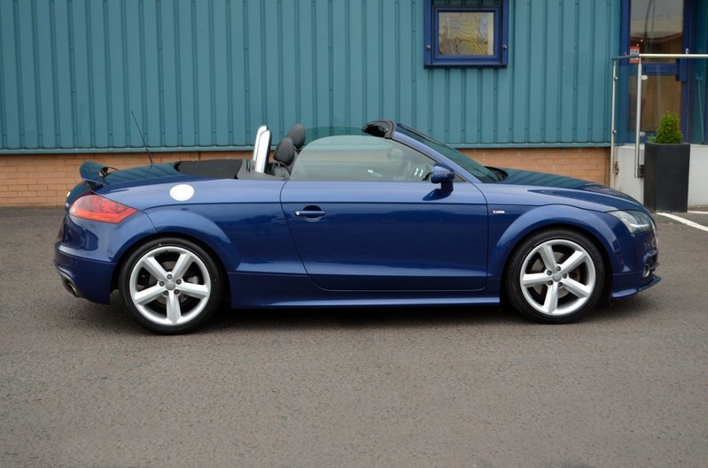 AUDI TT 2.0 TFSI S Line Roadster 11 2011