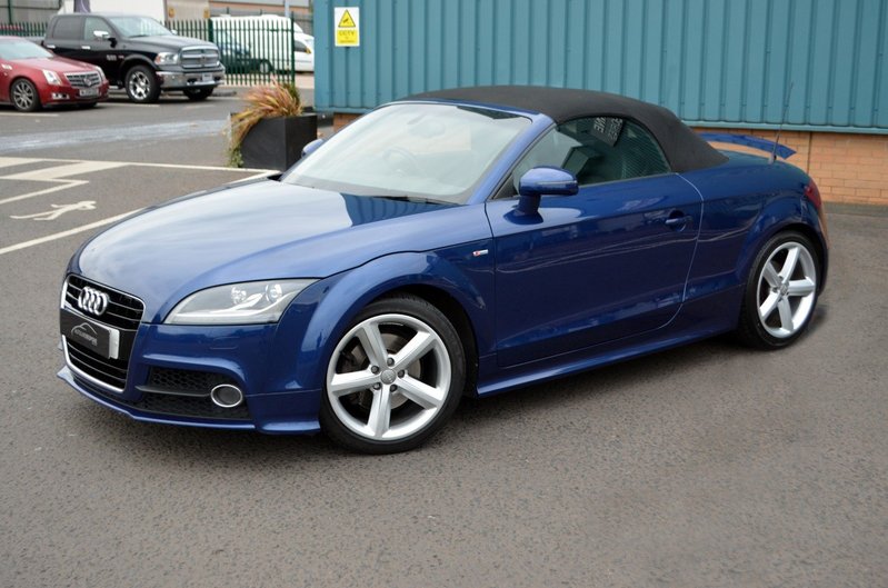 AUDI TT 2.0 TFSI S Line Roadster 11 2011