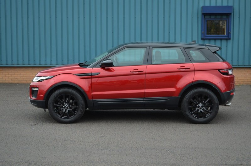 LAND ROVER RANGE ROVER Evoque 2.0 ED4 SE TECH 65 2015