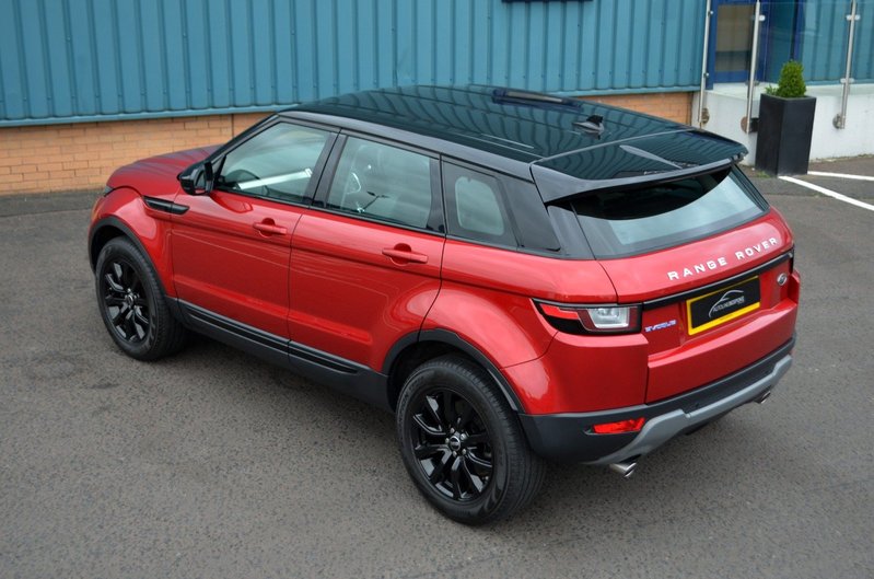 LAND ROVER RANGE ROVER Evoque 2.0 ED4 SE TECH 65 2015