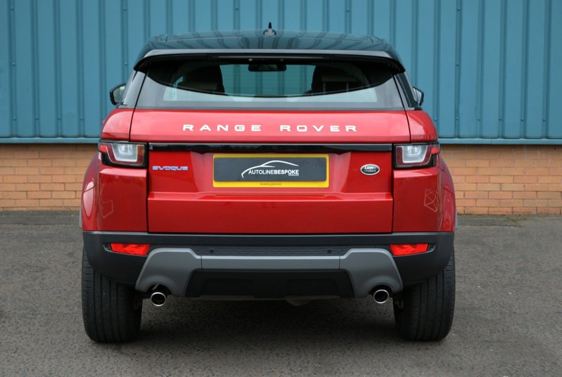 LAND ROVER RANGE ROVER Evoque 2.0 ED4 SE TECH 65 2015