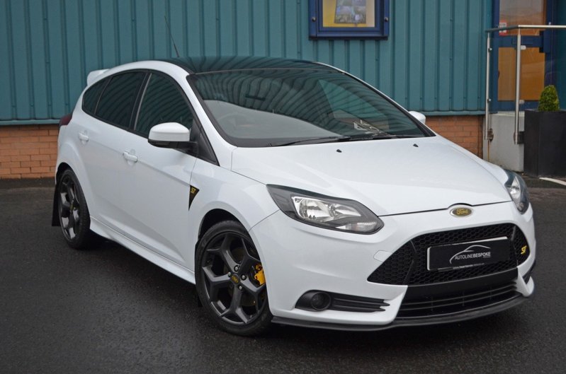 FORD FOCUS 2.0T ST-2 13 2013