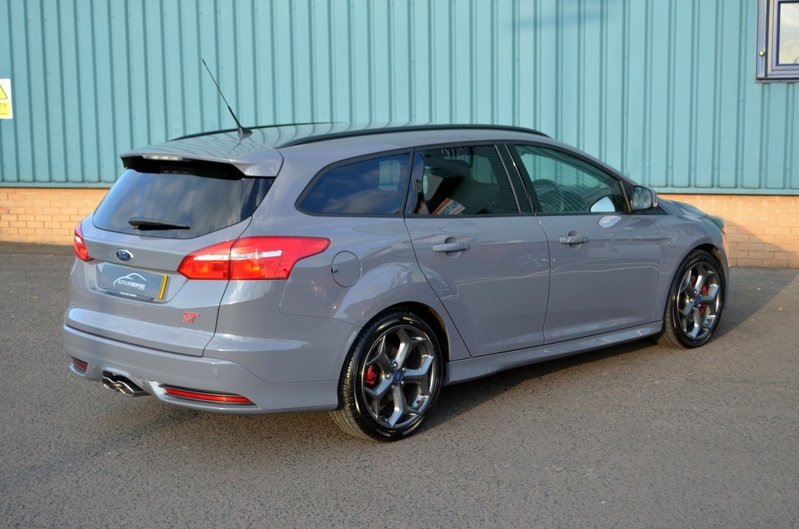 FORD FOCUS ST-3 2.0 TDI Estate 16 2016