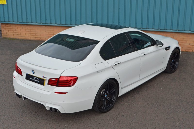 BMW M5 M5 4.4 V8 DCT 65 2015