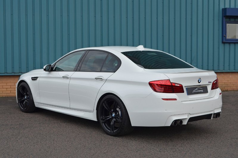 BMW M5 M5 4.4 V8 DCT 65 2015