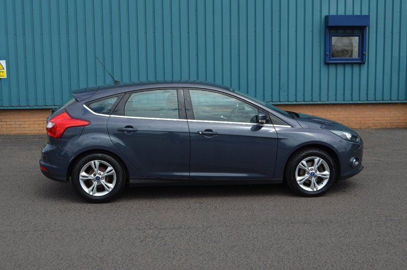 FORD FOCUS 1.6 Ti-VCT Zetec 11 2011