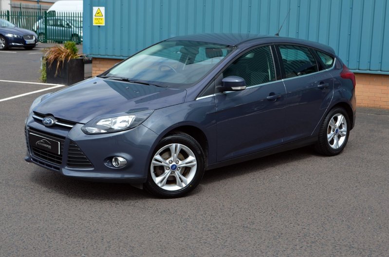 FORD FOCUS 1.6 Ti-VCT Zetec 11 2011