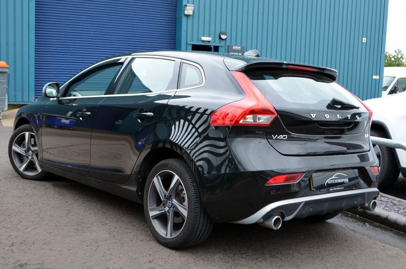 VOLVO V40 2.0 D4 R-Design 2015