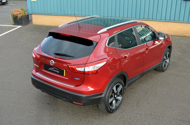 NISSAN QASHQAI 1.5 dCi n-tec+ 65 2015