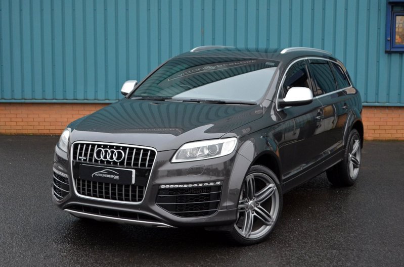 AUDI Q7 6.0 V12 Quattro 2011