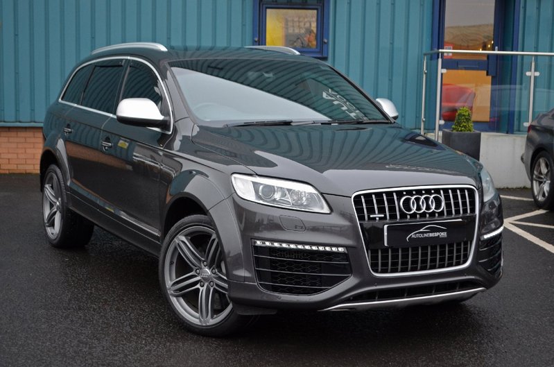 AUDI Q7 6.0 V12 Quattro 2011