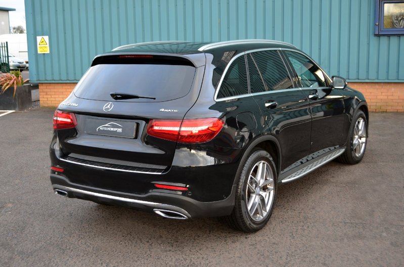 MERCEDES-BENZ GLC CLASS 220d AMG Line Premium G-Tronic 4Matic 16 2016