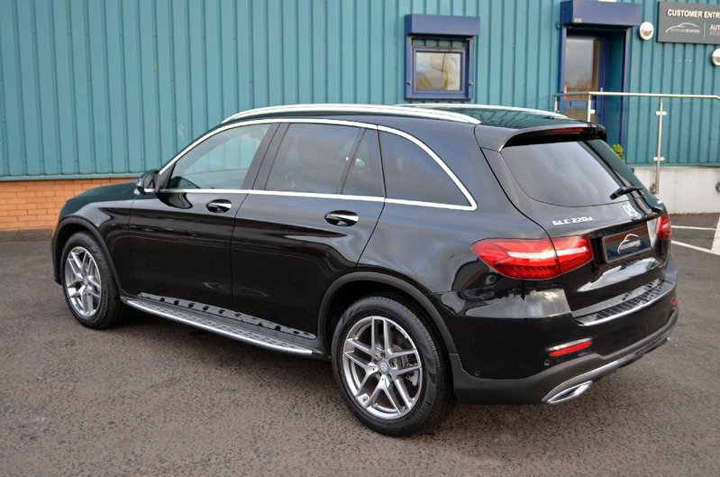 MERCEDES-BENZ GLC CLASS 220d AMG Line Premium G-Tronic 4Matic 16 2016