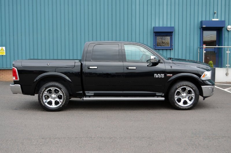 DODGE RAM 5.7 V8 Laramie Crew Cab 65 2015