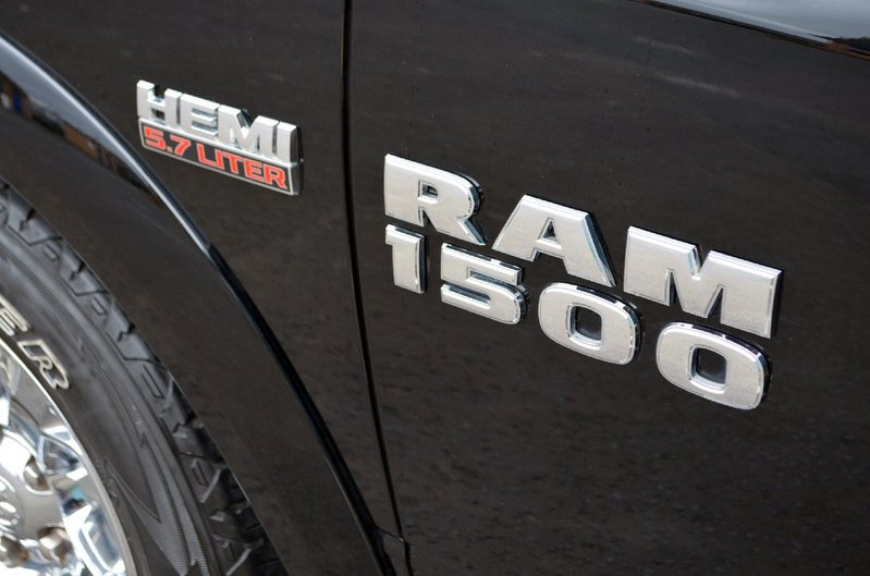 DODGE RAM 5.7 V8 Laramie Crew Cab 65 2015