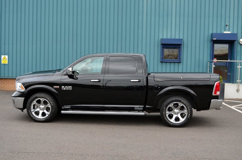 DODGE RAM 5.7 V8 Laramie Crew Cab 65 2015