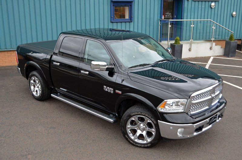 DODGE RAM 5.7 V8 Laramie Crew Cab 65 2015