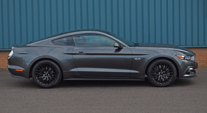 FORD MUSTANG 5.0 V8 GT Fastback 16 2016