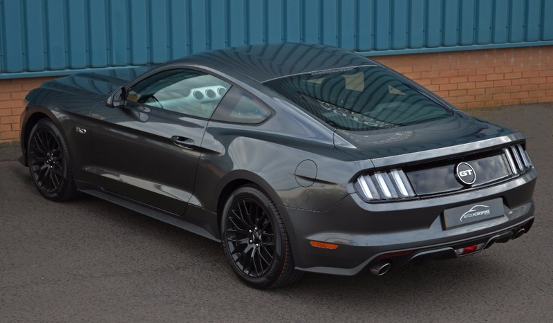 FORD MUSTANG 5.0 V8 GT Fastback 16 2016